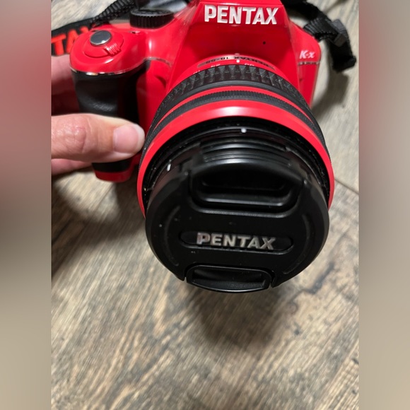 Pentax K-X camera - Picture 11 of 11